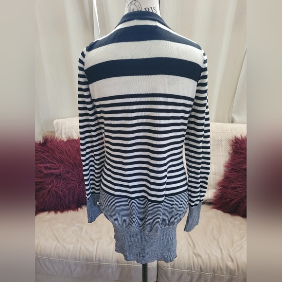 Lady Dutch High Society womans striped cardigan. Size large. - Picture 3 of 6